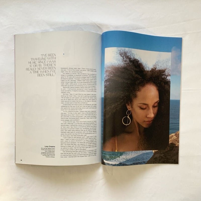 allure Alicia Keys “Skin In The Game” Issue April 2021 Magazine Plus Burberry Her Eau De Parfum Insert