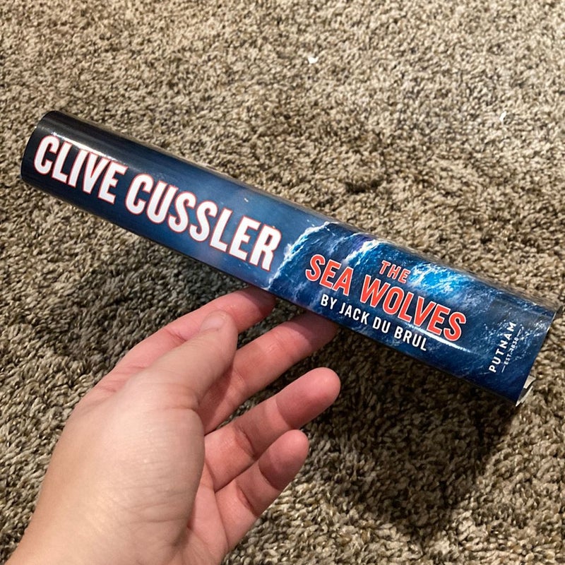 Clive Cussler the Sea Wolves (first printing)