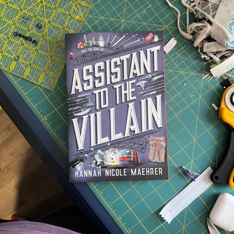 Assistant to the Villain SPRAYED EDGES