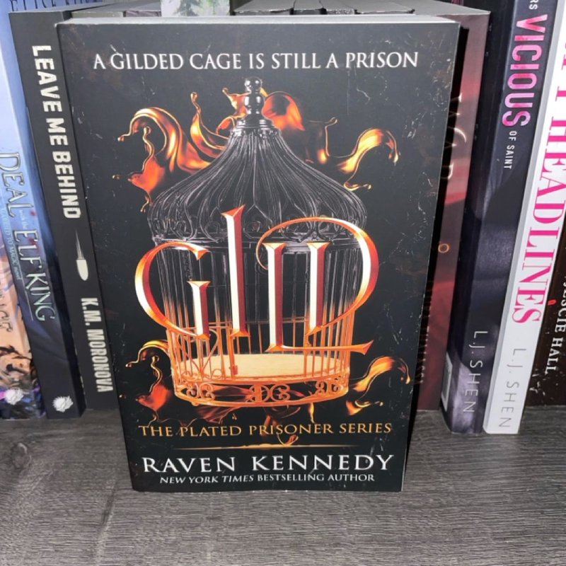 Gild by Raven Kennedy, Paperback | Pangobooks