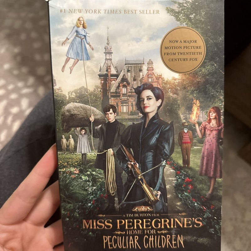 Miss Peregrine's Home for Peculiar Children (Movie Tie-In Edition)