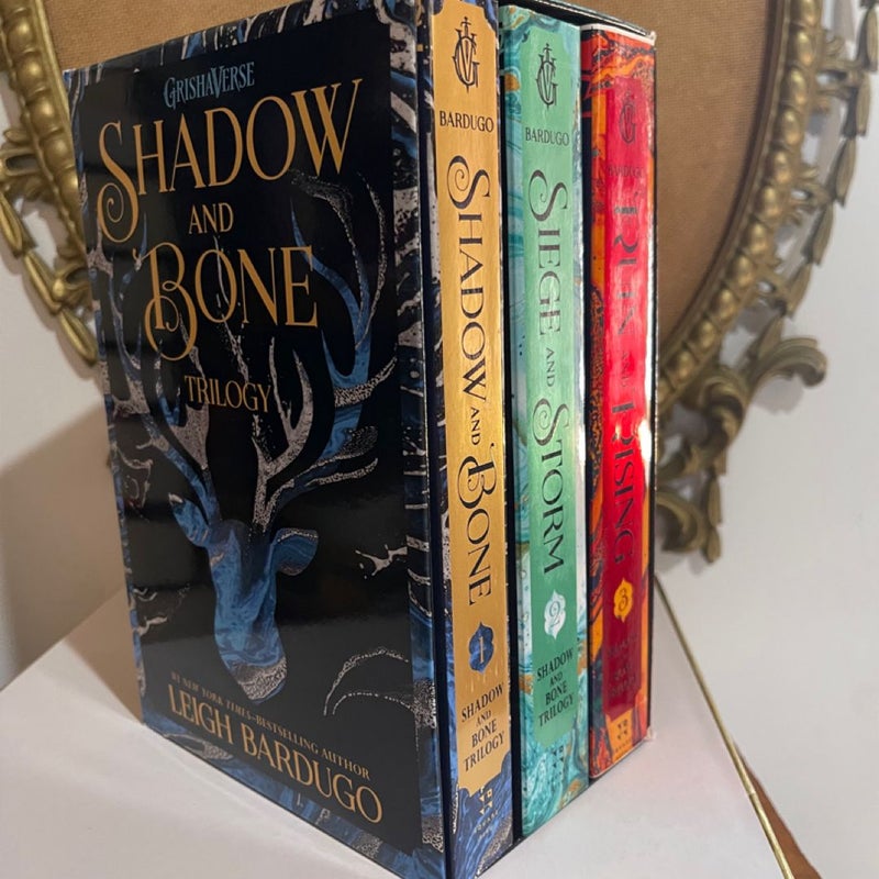 The Shadow and Bone Trilogy Boxed Set