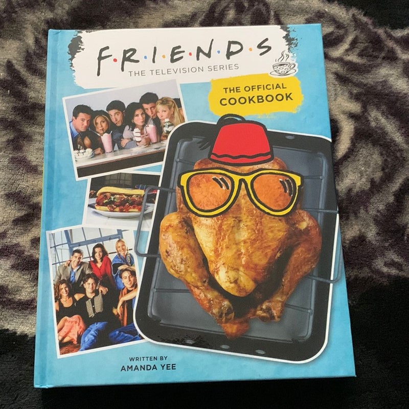 Friends: the Official Cookbook Gift Set (Friends TV Show, Friends Merchandise)