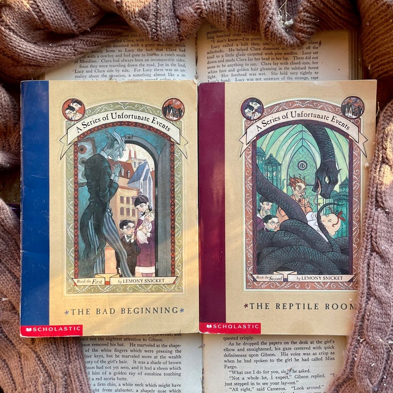 A Series of Unfortunate Events Package (two books and goodies)