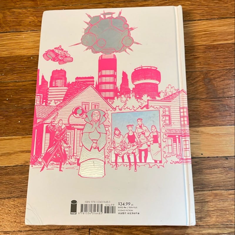 Paper Girls Deluxe Edition, Volume 3