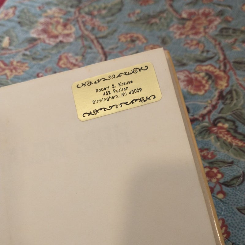 Cinnamon Skin --  Book Club Edition 1982