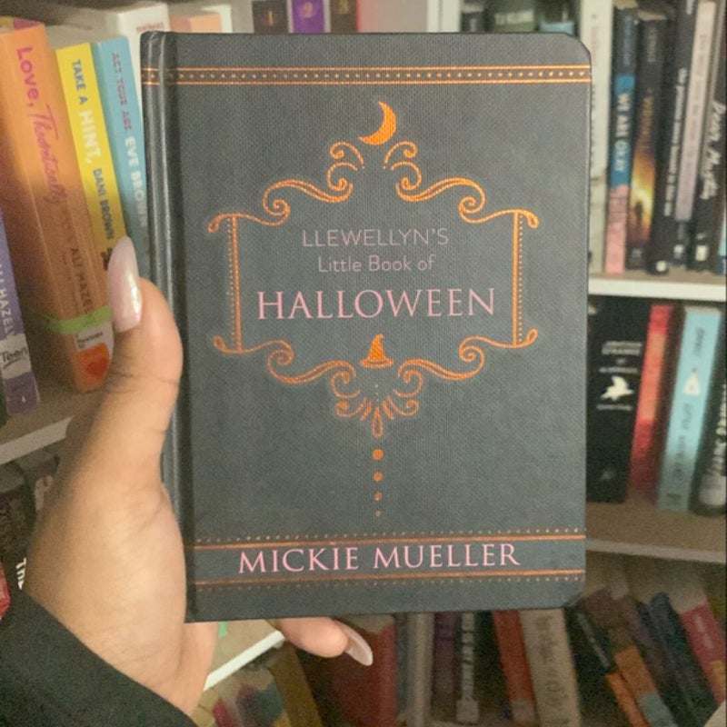 Llewellyn's Little Book of Halloween