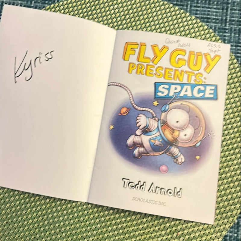 Fly Guy Presents Space