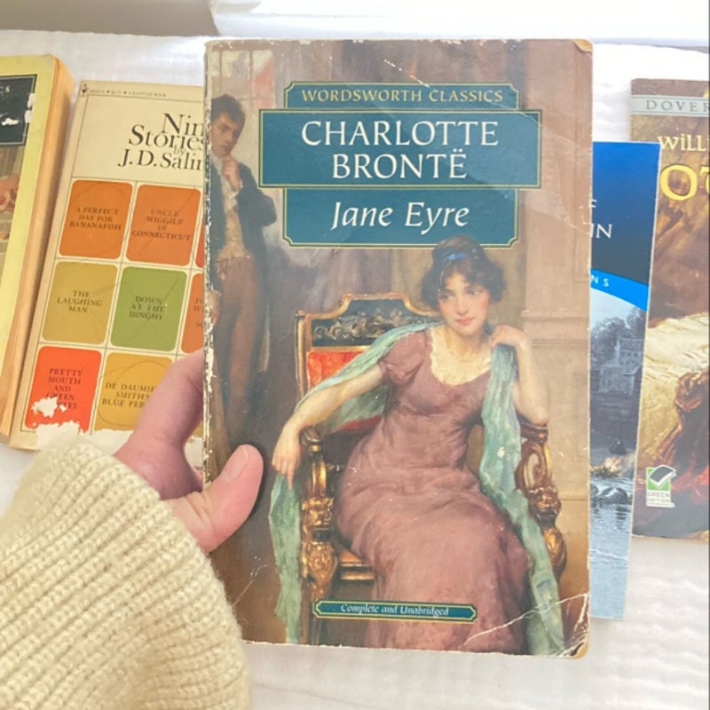 Classics Bundle: Jane Eyre, Othello, Hamlet, Adventures of Huckleberry Finn, The Odyssey, Nine Stories by J.D. Salinger 