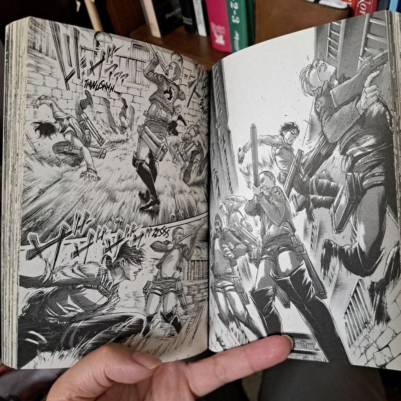 Attack on Titan 15