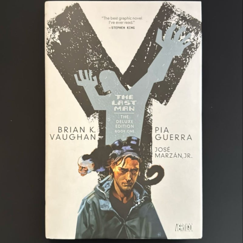 Y: the Last Man: Deluxe Edition Book One