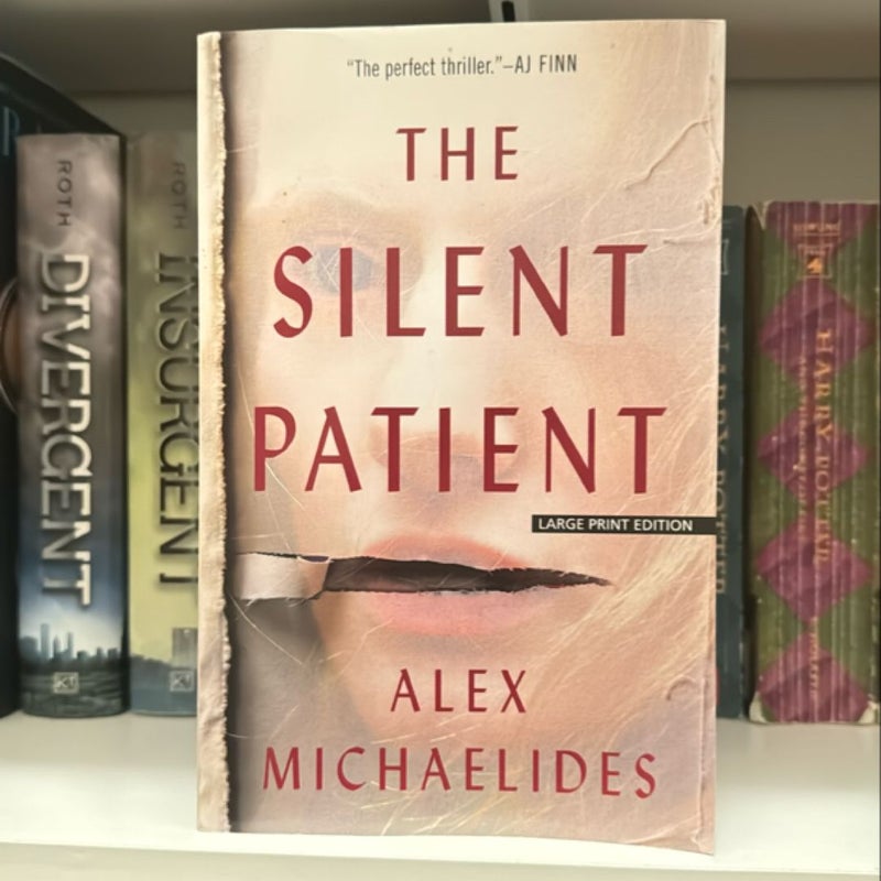 The Silent Patient (large print edition)