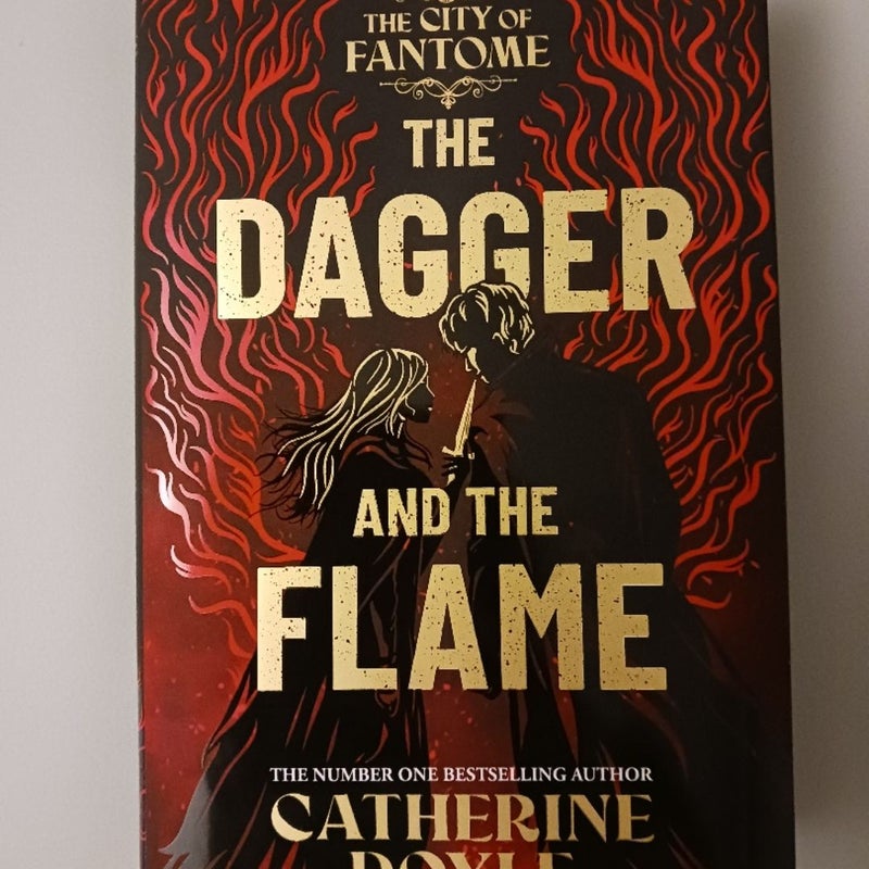 The Dagger and the Flame (Fairyloot)