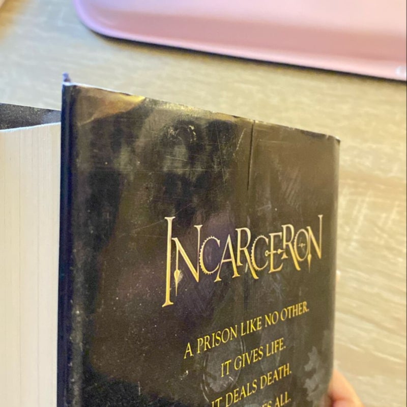 Incarceron