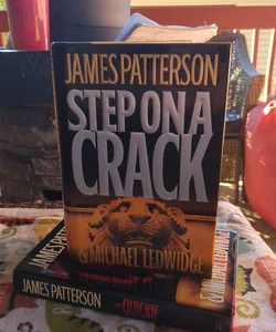 James Patterson set (2hardciver books)