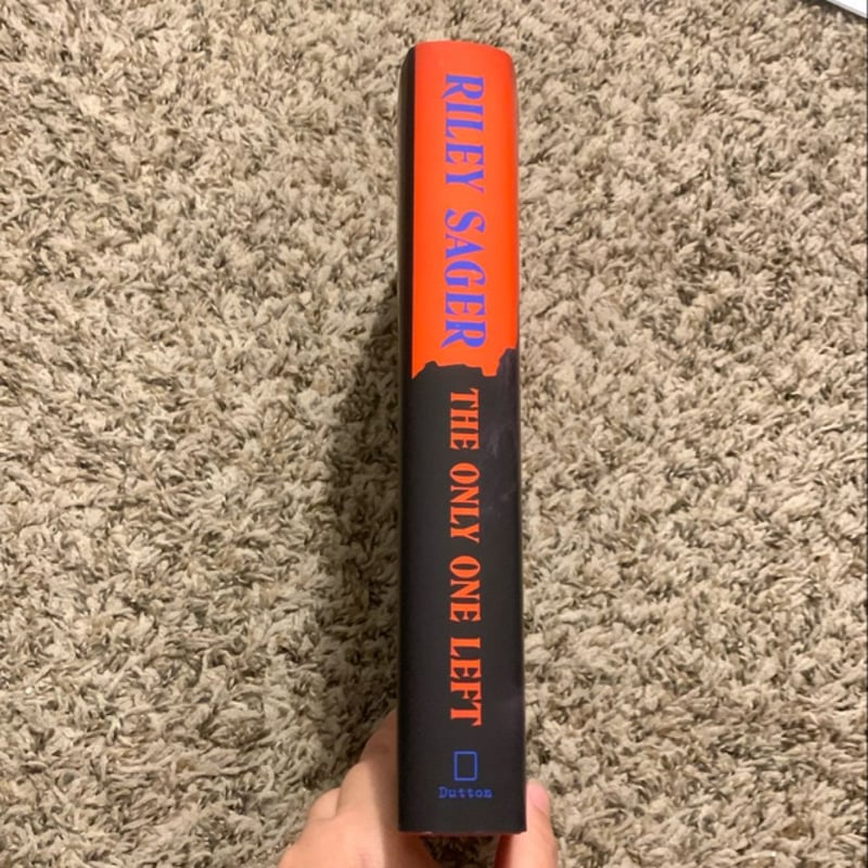 The Only One Left by Riley Sager, Hardcover | Pangobooks