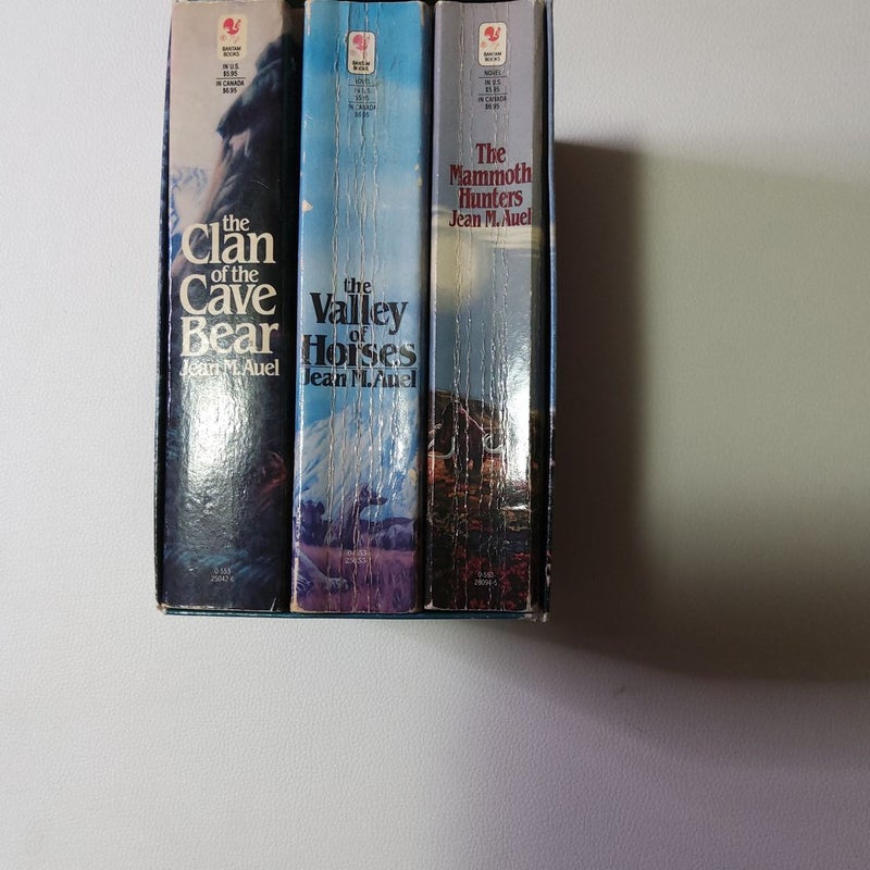 The Earths Children Series 3 Books  Paperback Original Vintage