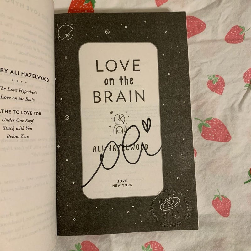 *SIGNED* Love on the Brain + tote bag