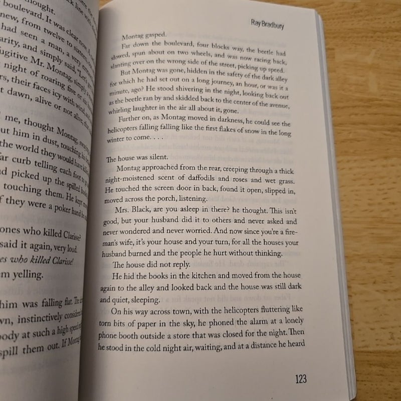 Fahrenheit 451