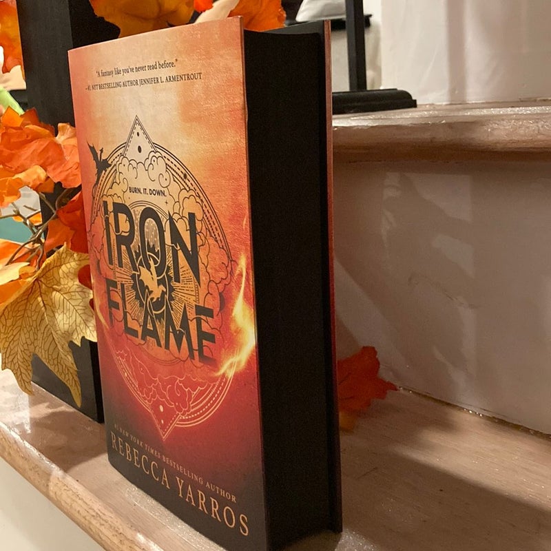 Iron Flame- First Edition, Spray edges 
