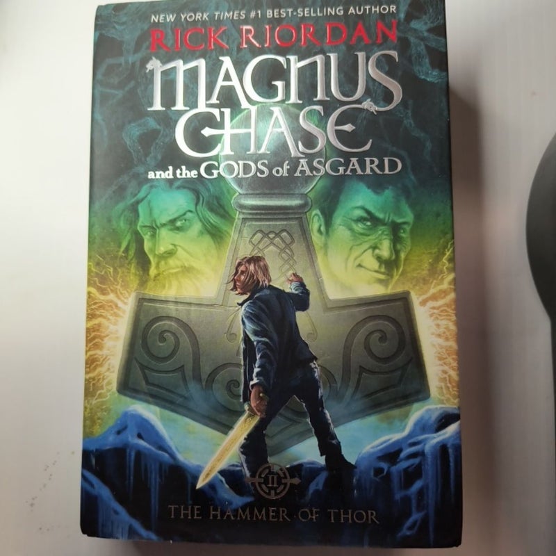 Magnus Chase and the Gods of Asgard, Book 2 the Hammer of Thor (Magnus Chase and the Gods of Asgard, Book 2)