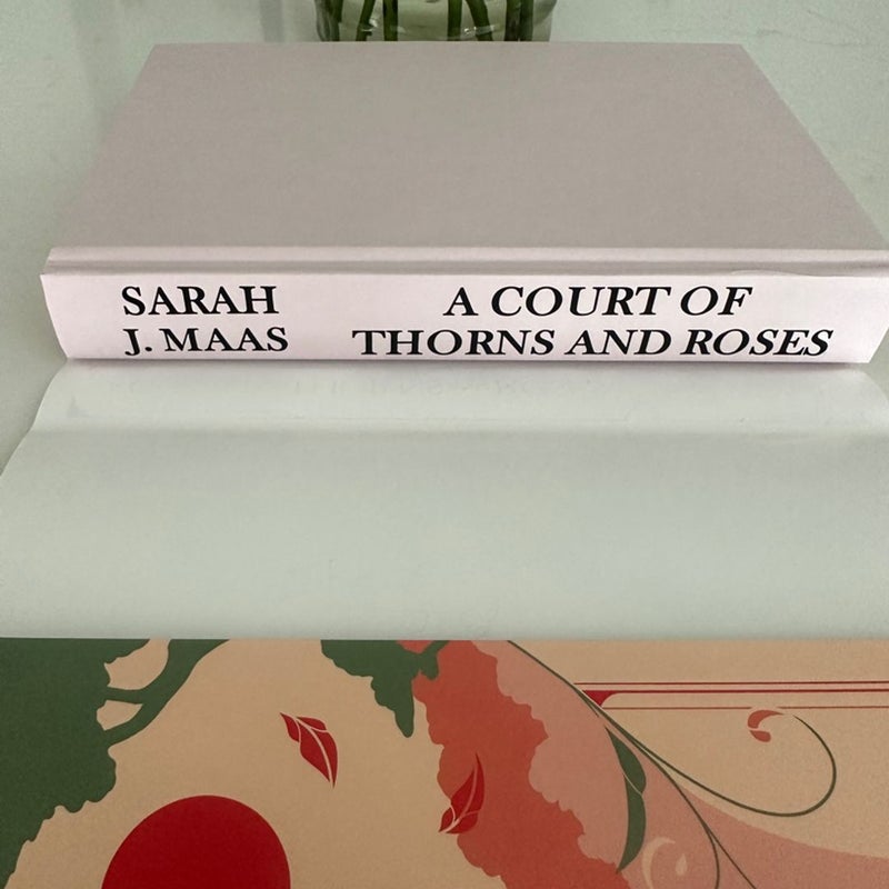 Special edition signed Sarah J Maas A Court Of Thorns And Roses sprayed edges hard to find officially licensed