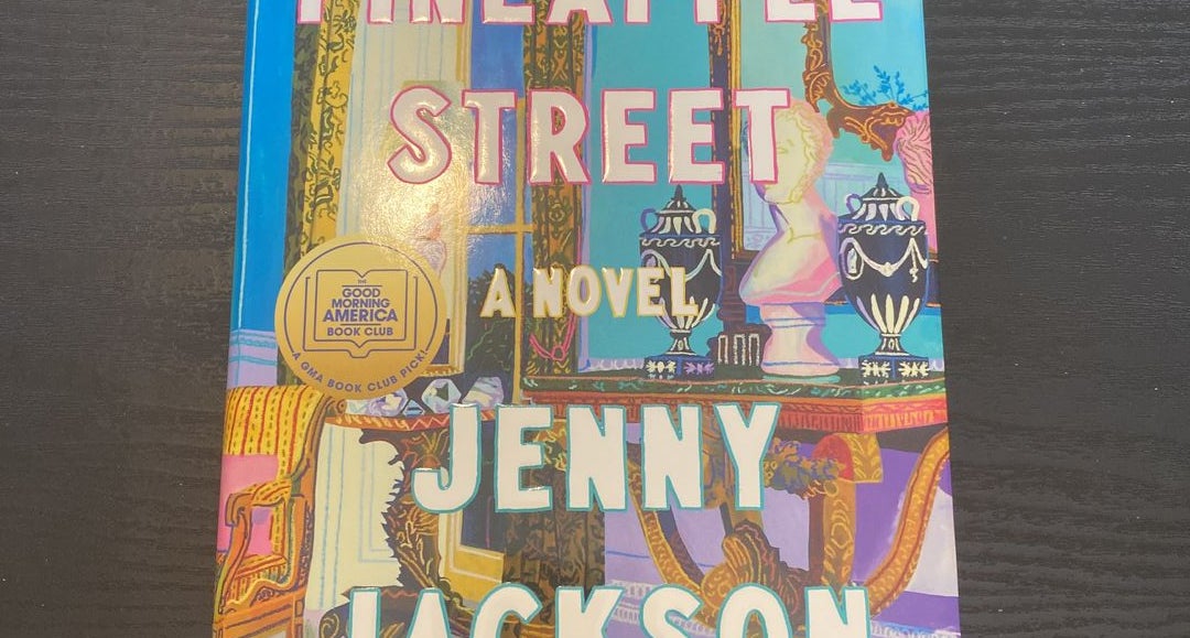 Pineapple Street: A GMA Book Club Pick (A Novel)