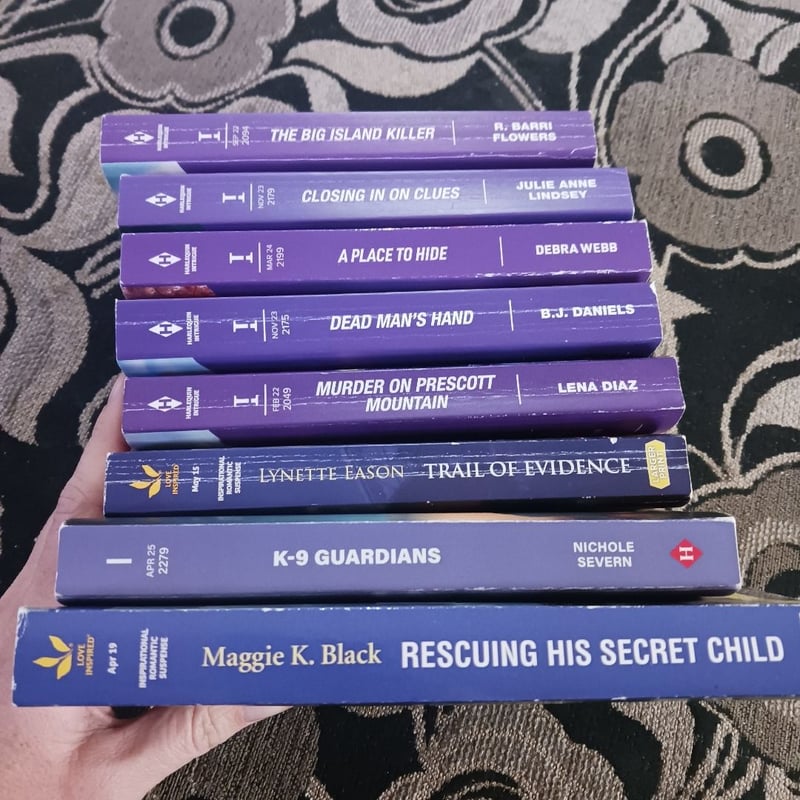 8 Harlequin Intrigue/Love Inspired Suspense Books