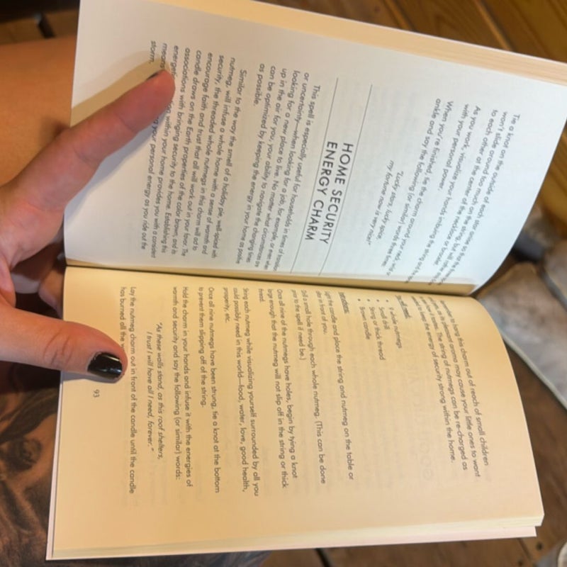 Wicca Book of Herbal Spells