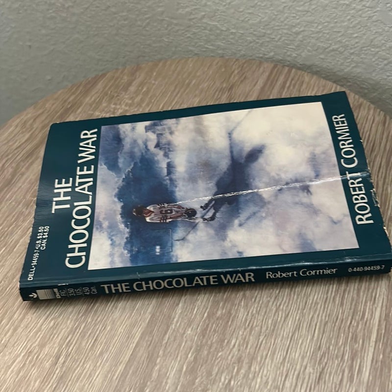 The Chocolate War by Robert Cormier, Paperback | Pangobooks