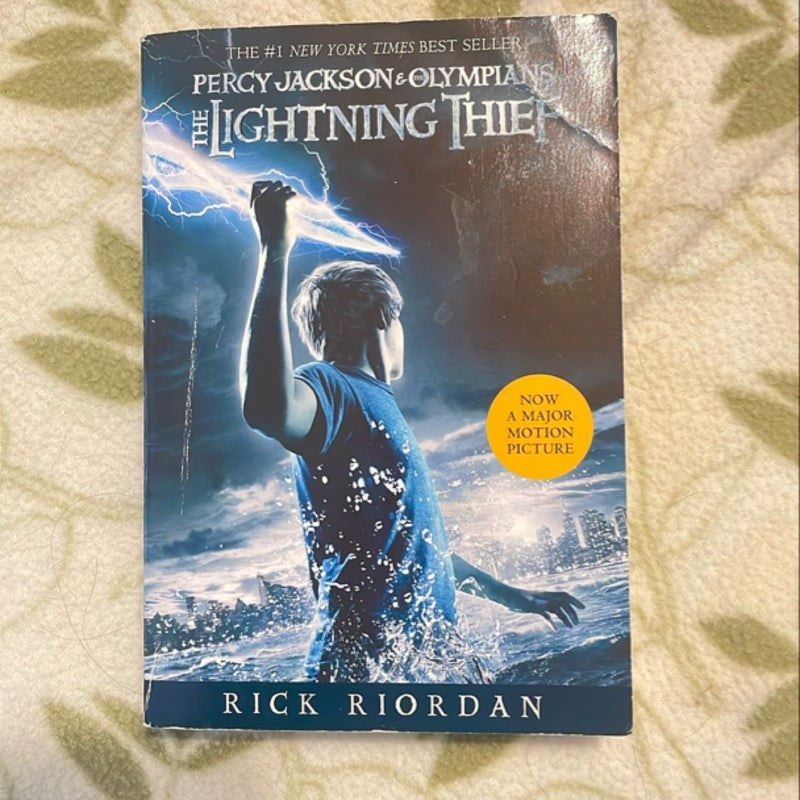 Percy Jackson and the Olympians, Book One the Lightning Thief (Movie Tie-In Edition)