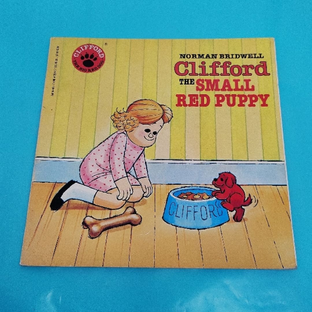 Clifford the Small Red Puppy