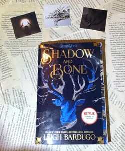 Shadow and Bone + 3 stickers 