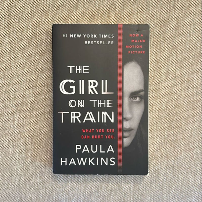 The Girl on the Train (Movie Tie-In)