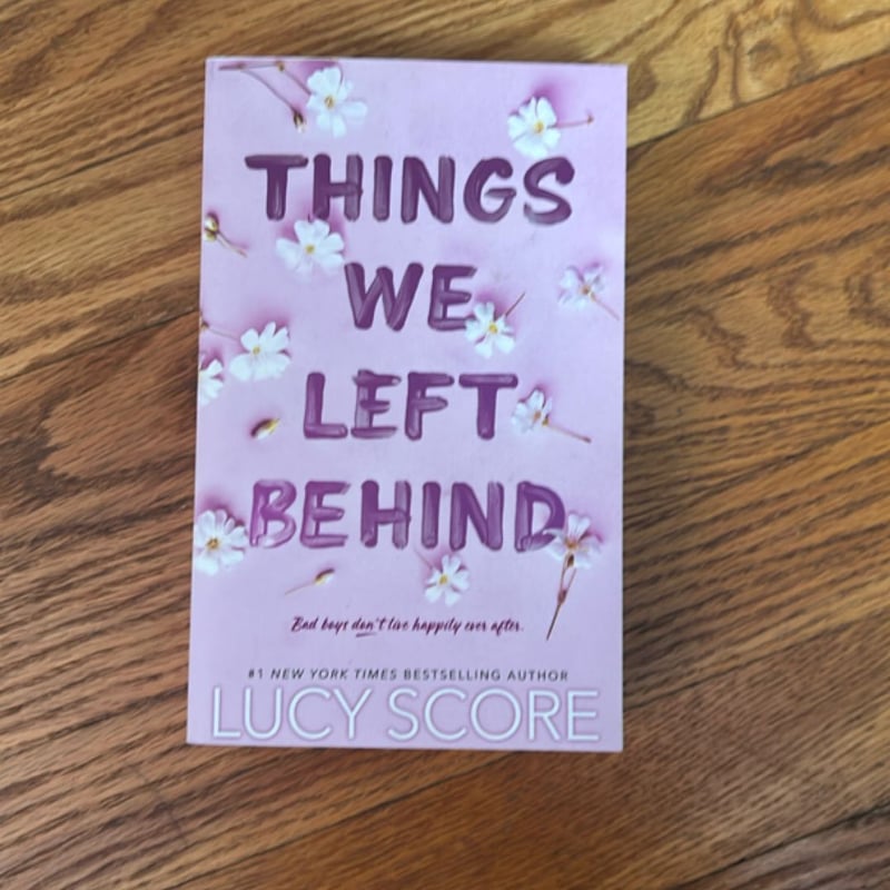Things We Left Behind by Lucy Score , Paperback | Pangobooks