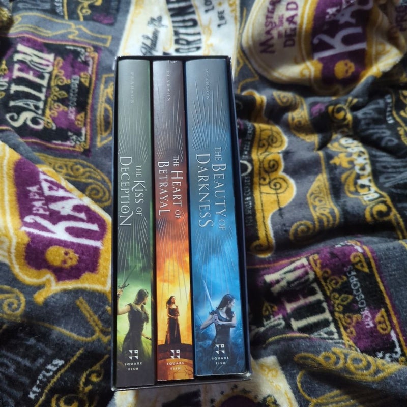 The Remnant Chronicles Boxed Set By Mary E Pearson