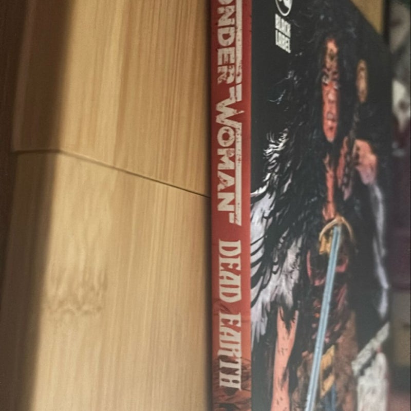 Wonder Woman: Dead Earth (HARDCOVER)