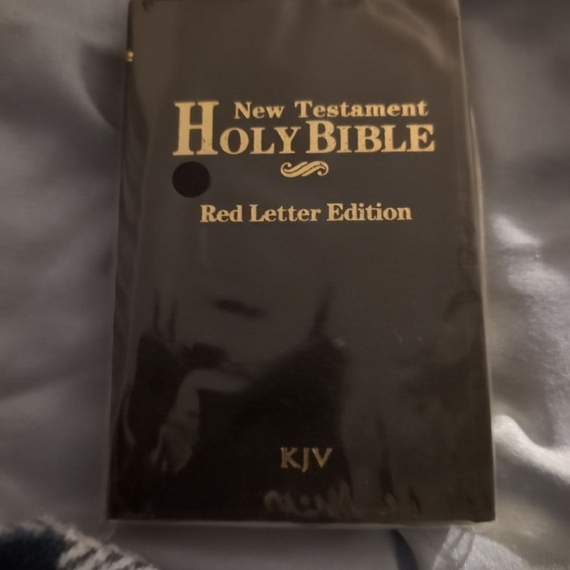 New Testament Holy Bible red letter Edition