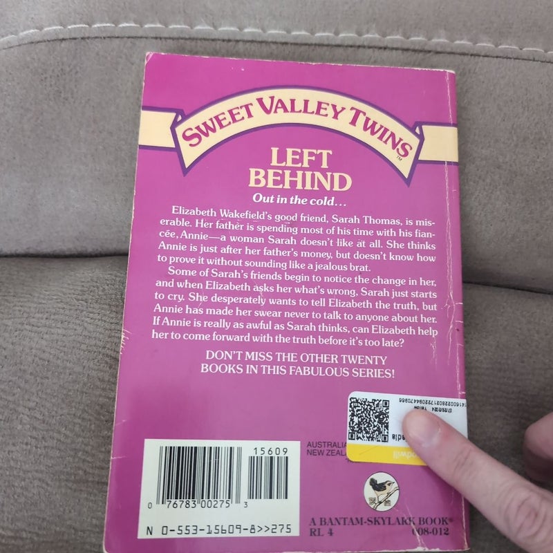 Sweet Valley Twins #21 Left Behind