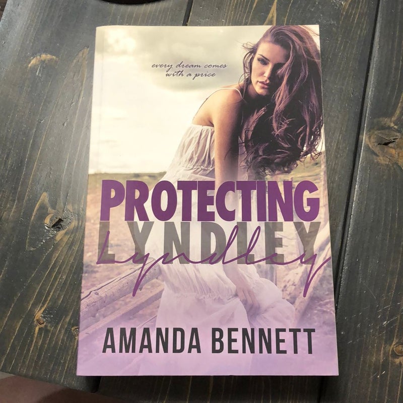 Protecting Lyndley (U. S. Marshal Series #1)