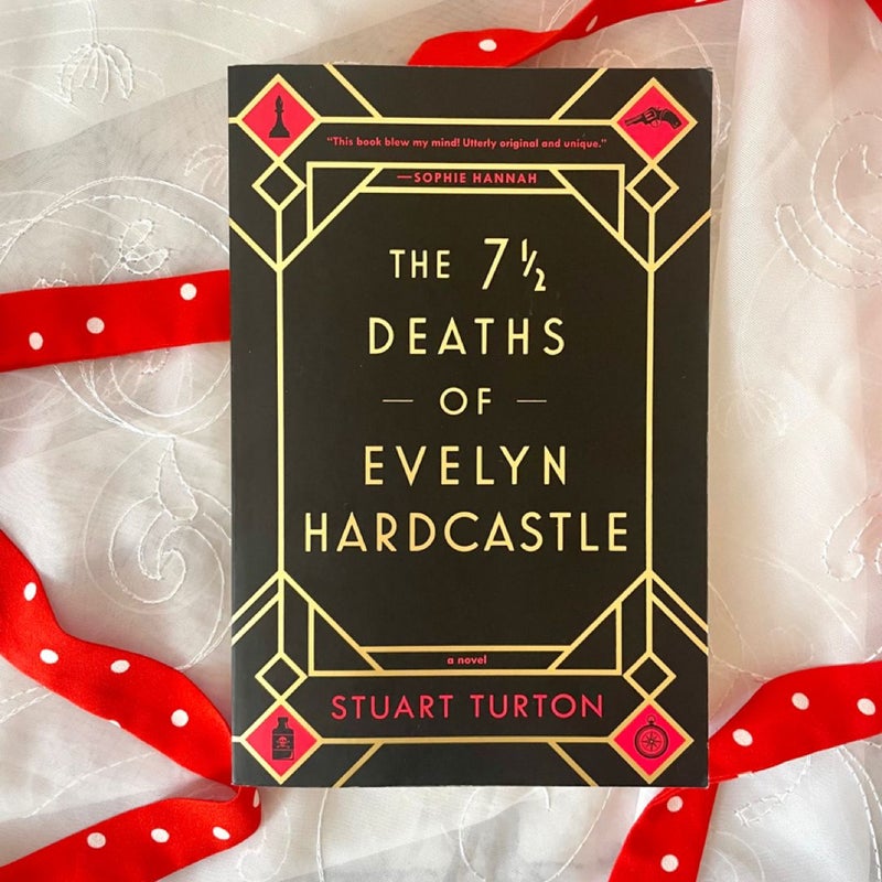 The 7½ Deaths of Evelyn Hardcastle