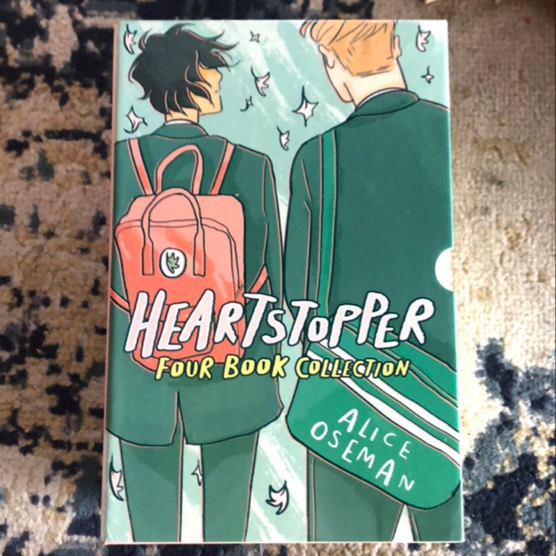 Heartstopper #1-4 Box Set