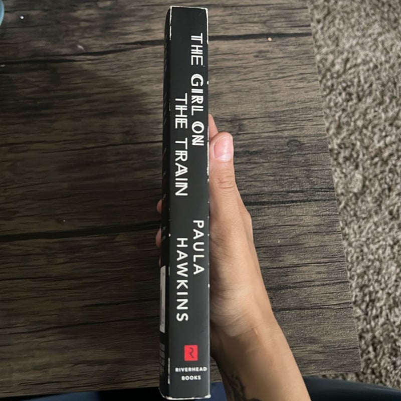 The Girl on the Train (Movie Tie-In)