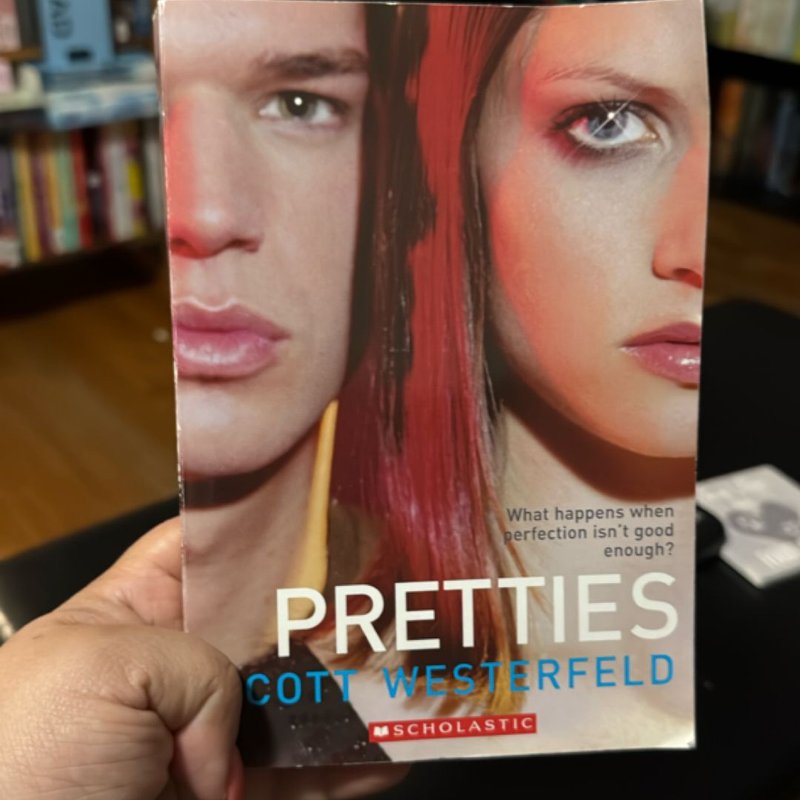 Pretties by Scott Westerfeld, Paperback | Pangobooks