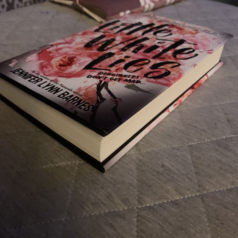 Little White Lies by Jennifer Lynn Barnes, Hardcover Pangobooks