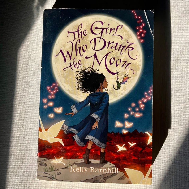 The Girl Who Drank the Moon (Winner of the 2017 Newbery Medal) - Gift Edition