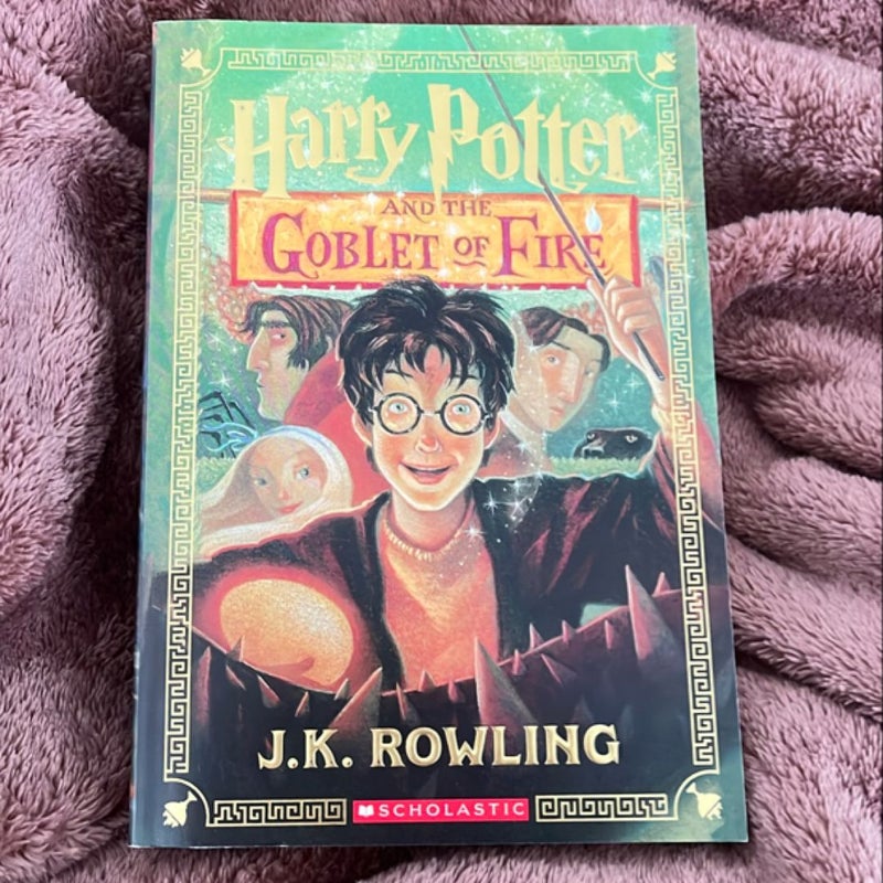 Harry Potter and the Goblet of Fire (Harry Potter, Book 4)