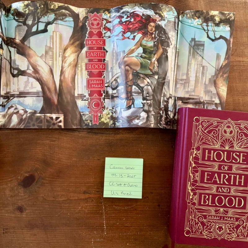 Crescent City Illumicrate Bundle