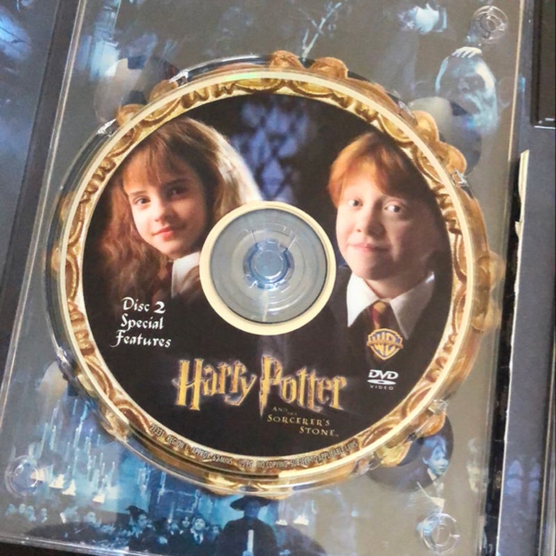 DVD  -  Harry Potter and the sorcerer’s Stone