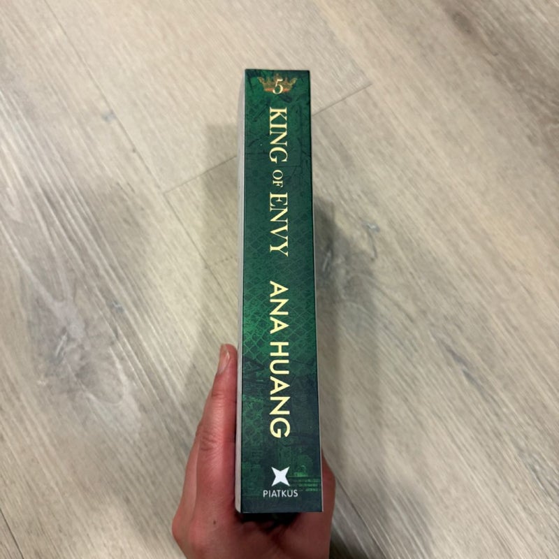 King of Envy (UK WHSmith exclusive sprayed edges)